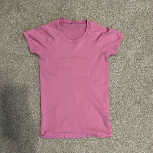 Lululemon pink swiftly tech shirt size 6